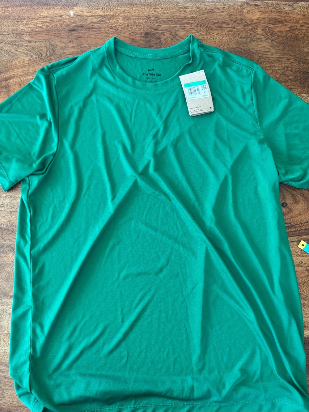 Nike Men’s Green Dri-FIT Short Sleeve Crew Shirt